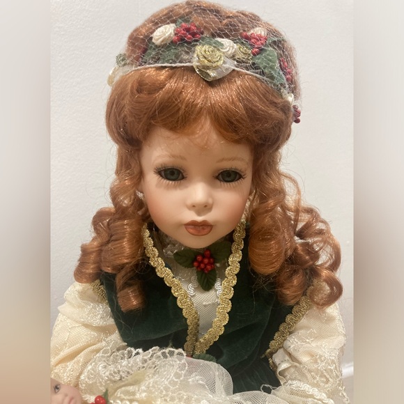 RARE Seymour Mann Series Collection SABRINA BABY Collectible Porcelain Doll - Picture 5 of 10